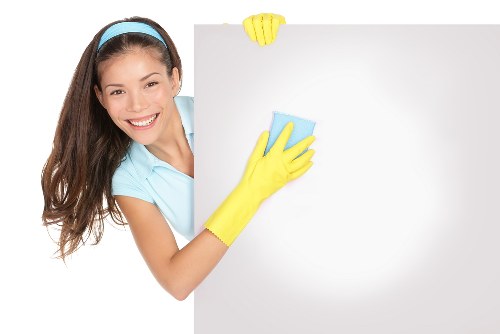 Deep mattress cleaning and dust removal in West Norwood